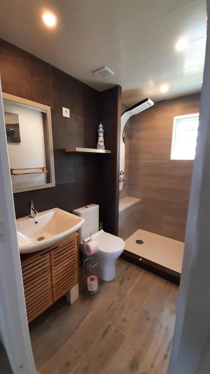 Chambre vue sur mer entre Grande Anse et Manapany - Housity