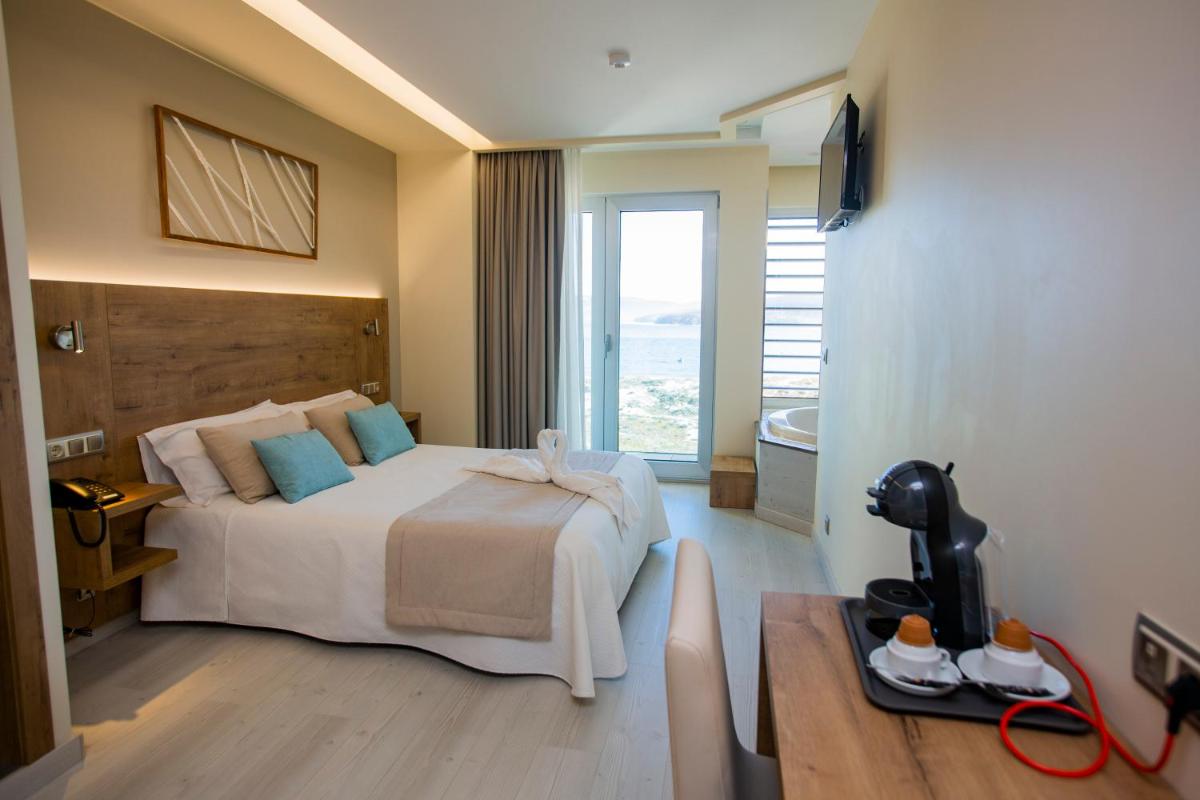 Hotel Boutique O Náutico Laxe - Housity