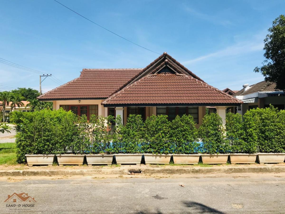 Sand-D House Pool Villa A7 at Rock Garden Beach Resort Rayong - Housity