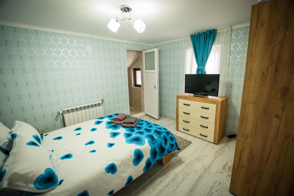 Stunning 5 Bed House in Campulung Moldovenesc - Housity