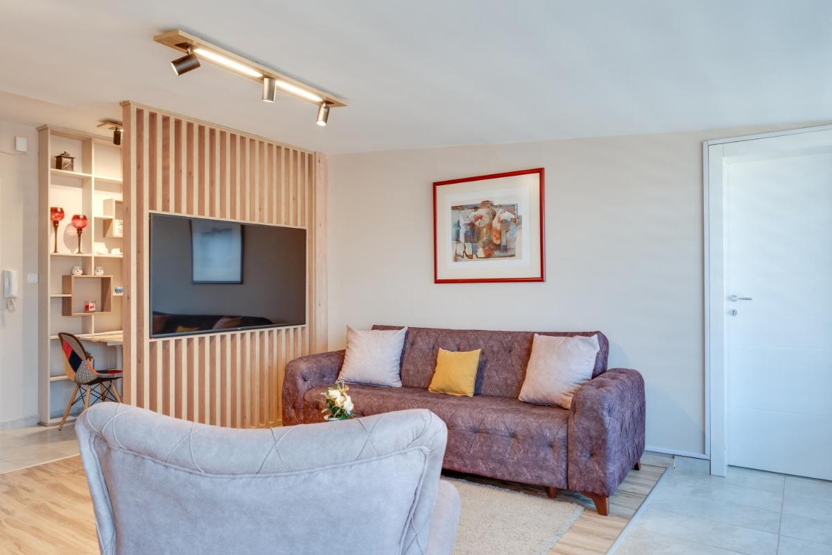 IN LUX APARTMAN - Housity