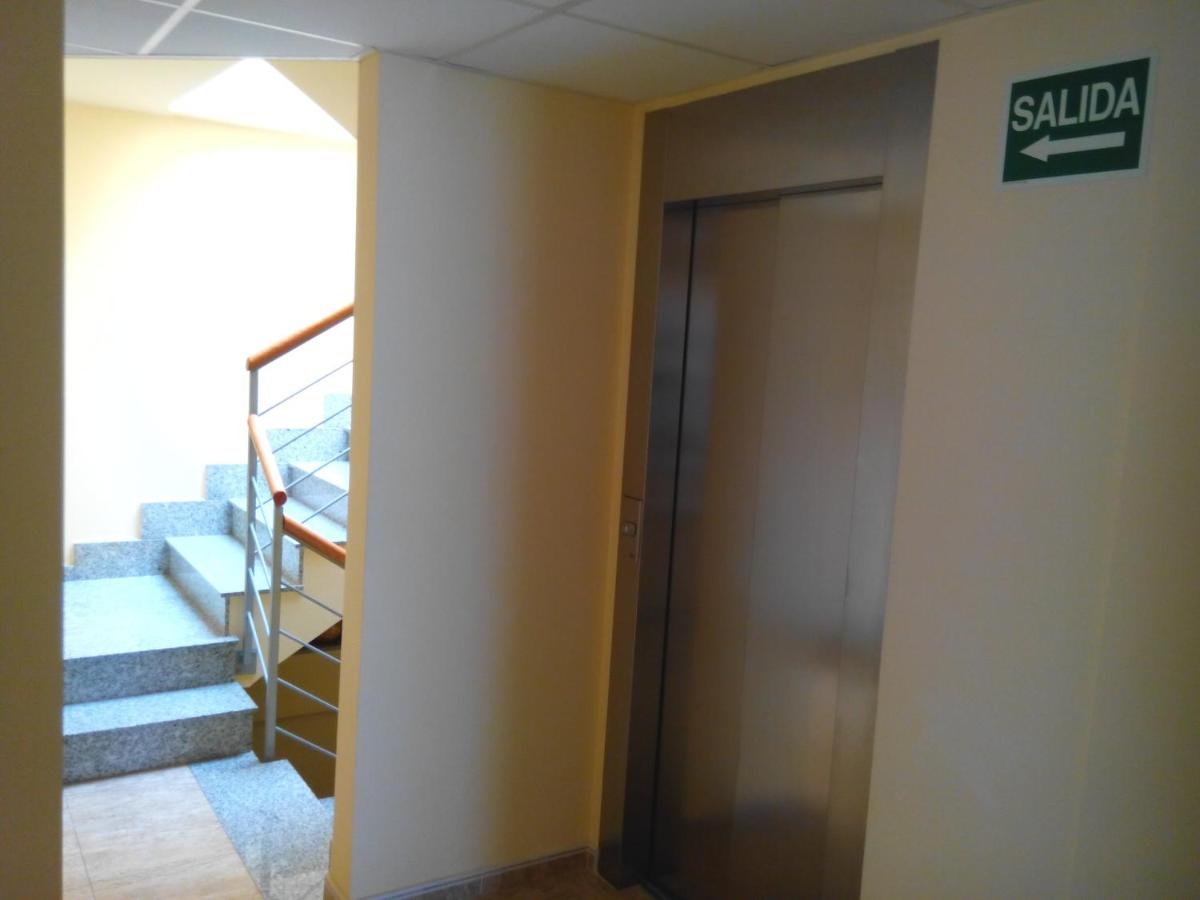 Hostal Sant Sadurní - Housity