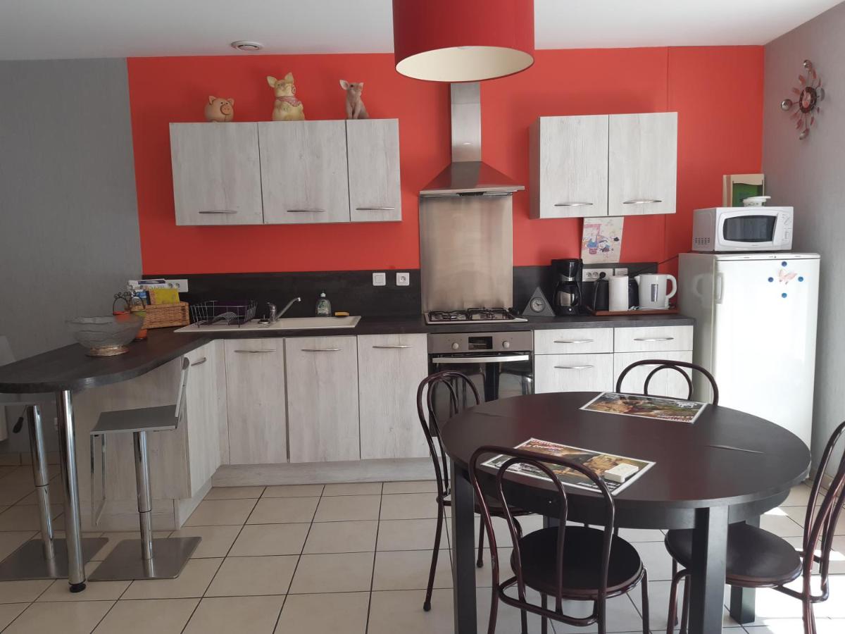 Gîte AUX 3 PTITS COCHONS - Housity
