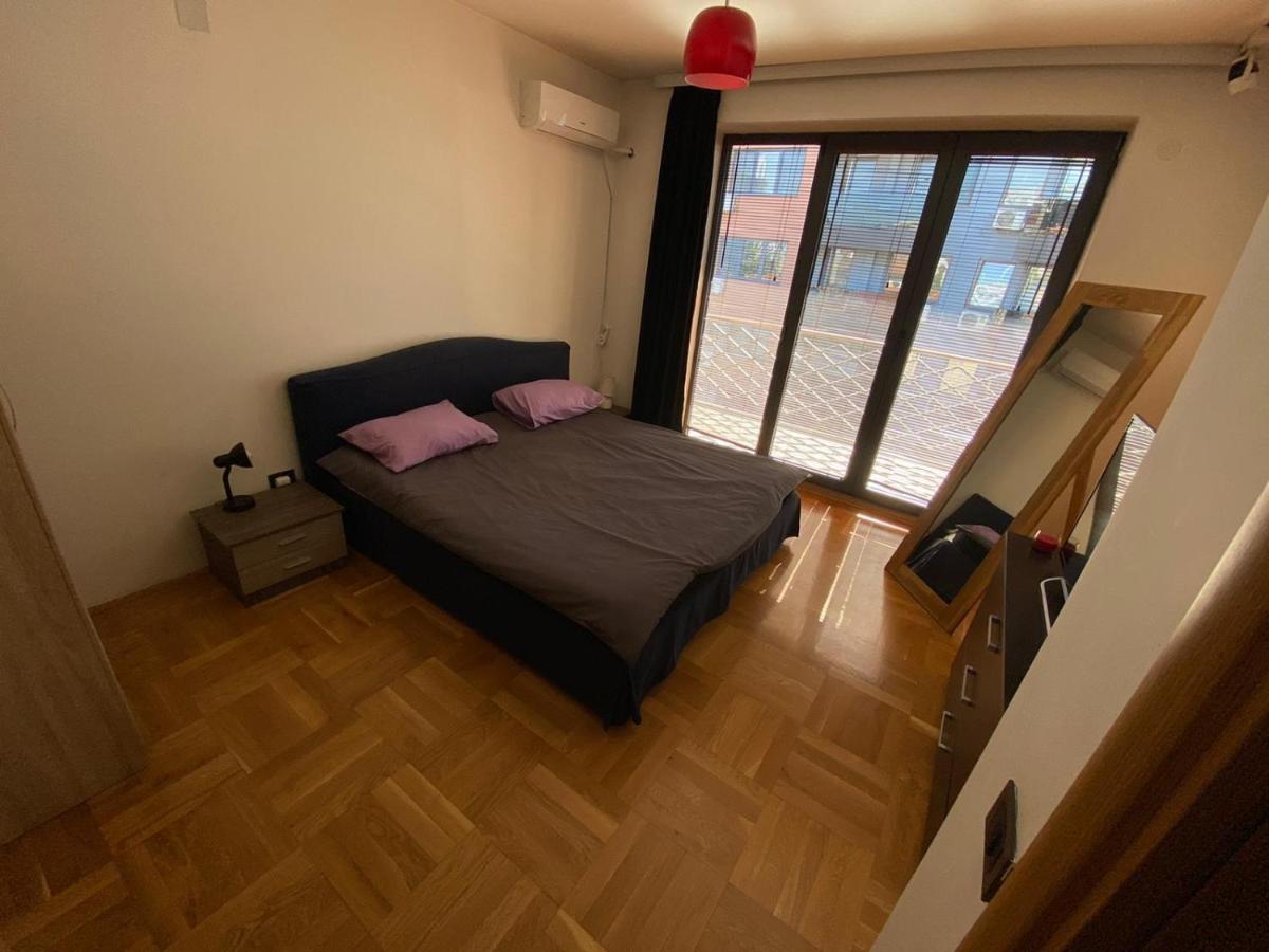Debar Maalo Lux Apartment - Housity