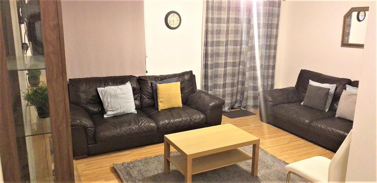 Spacious 3 bedroom House in Tilbury by London - Housity