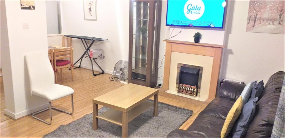 Spacious 3 bedroom House in Tilbury by London - Housity