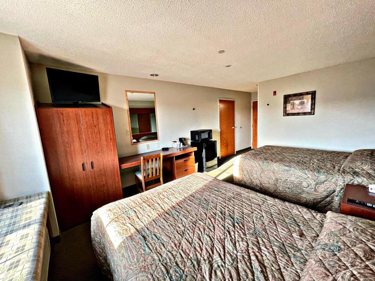 WELCOME INN & SUITES - Housity