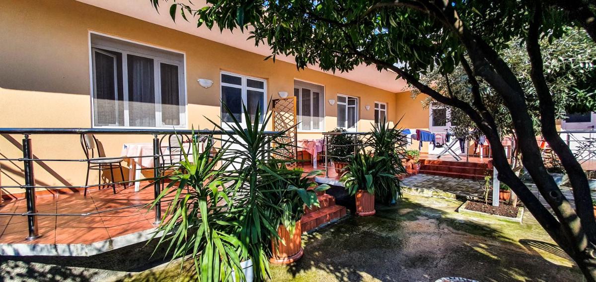 Berti Apartment - Housity