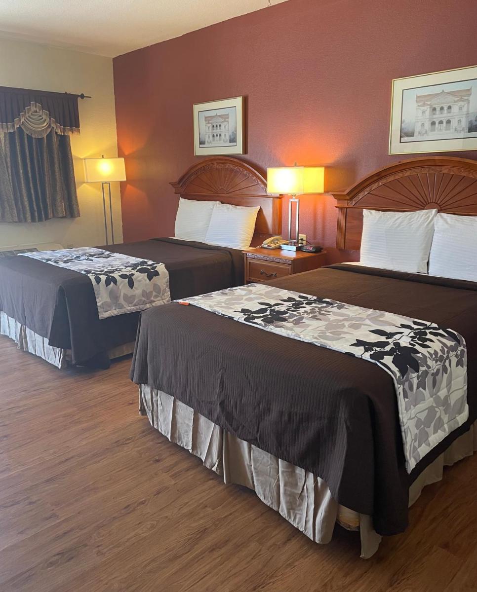 Relax Inn Dilley - Housity