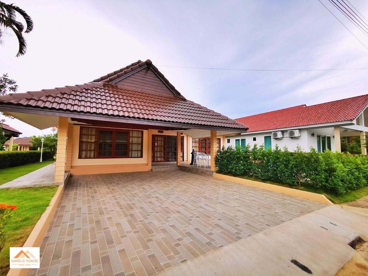 Sand-D House Pool Villa C18 at Rock Garden Beach Resort Rayong - Housity