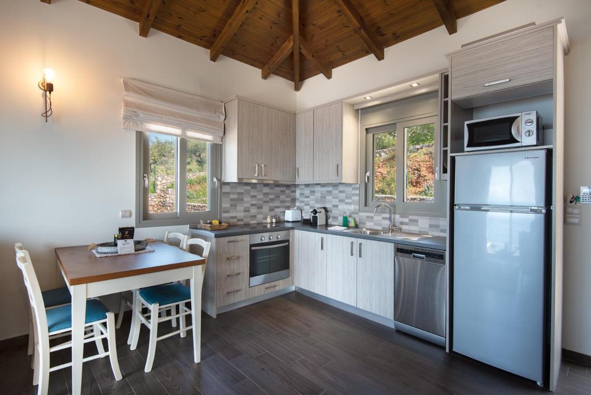 Bay View GuestHouses - Housity