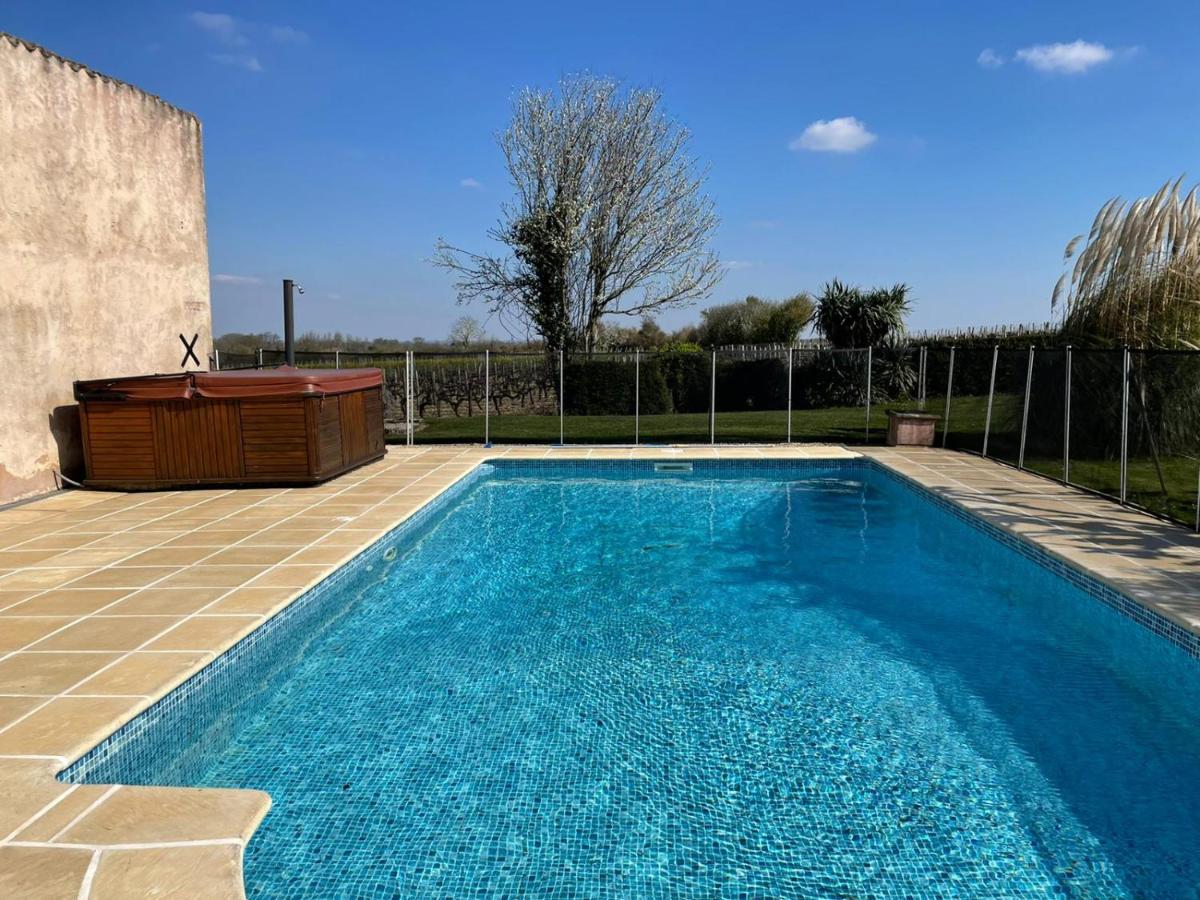 3 Bed Gite with private pool & garden in Nantille - Housity