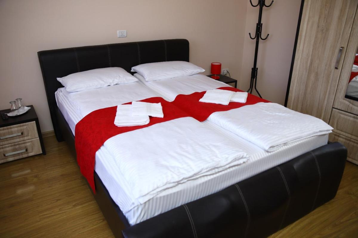 PENSIUNEA SOFIA - Housity