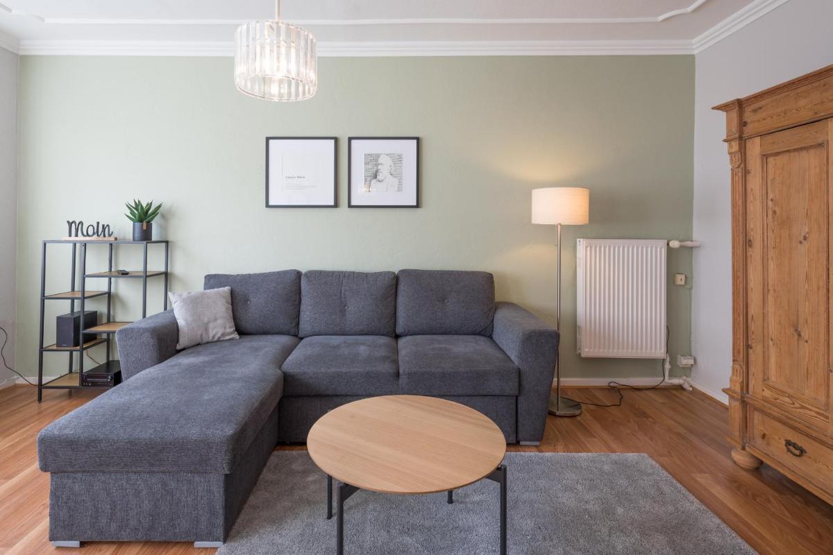 Onkel Theodor - Housity