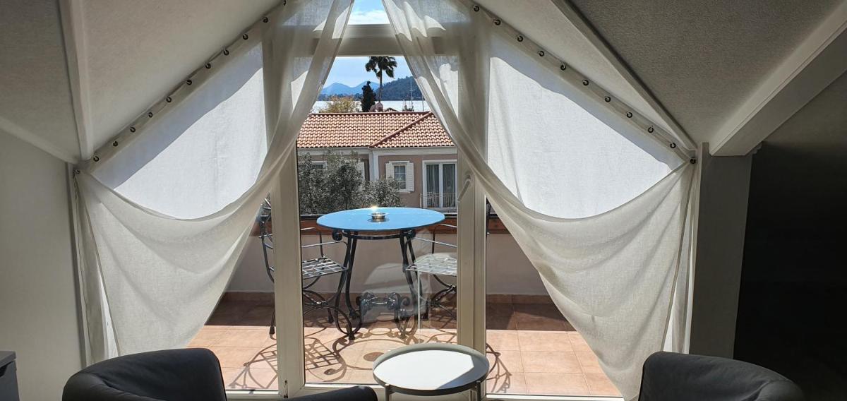A&B Home Hotel - Housity
