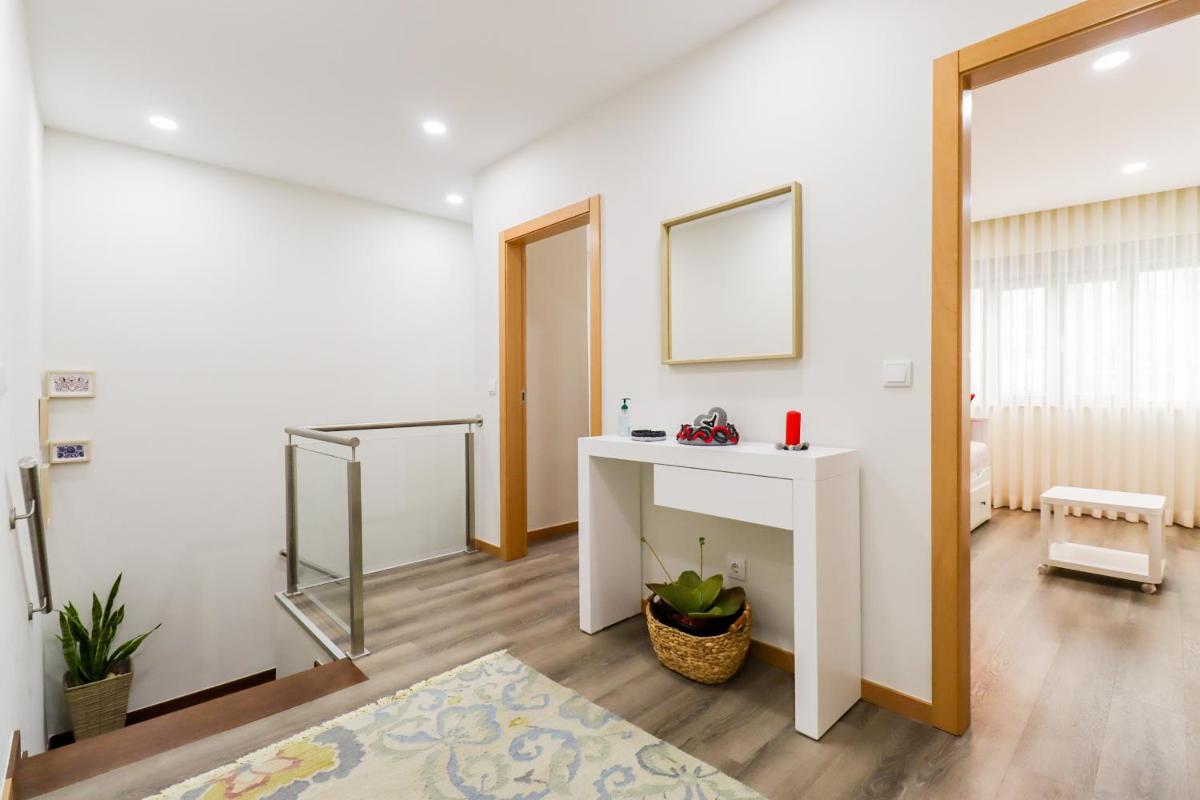 Tiana Apartment - City Centre with Terrace - Housity