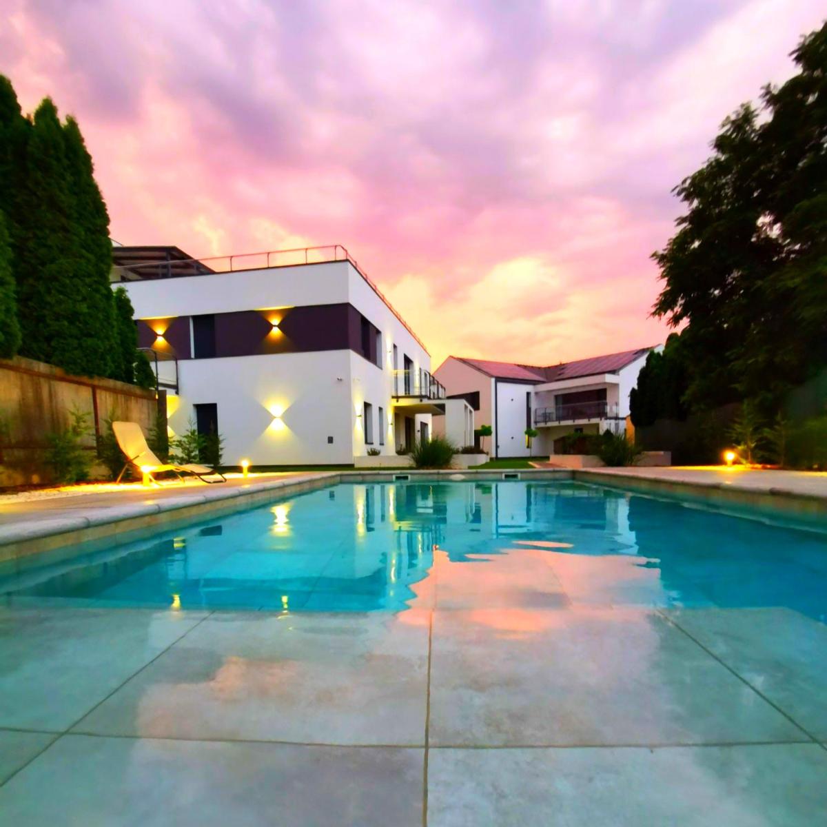 LaVida Deluxe villa Hajdúszoboszló - Housity