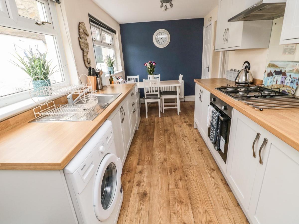 4 Byron Street - Housity