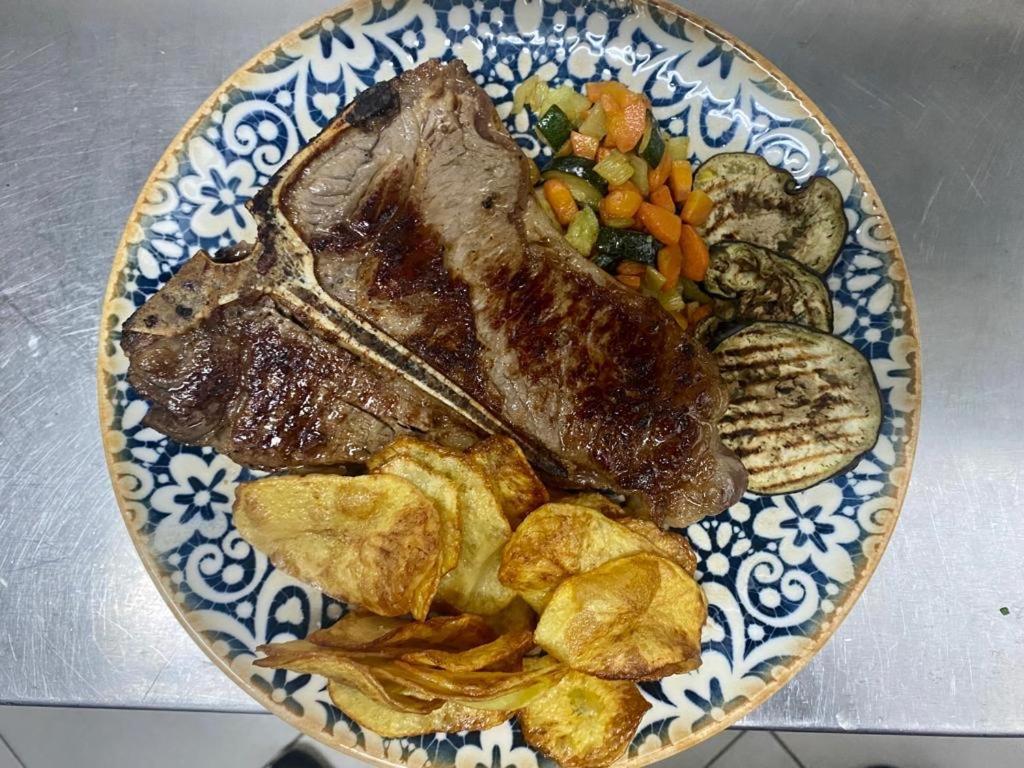 Hotel Ristorante Scirocco - Housity