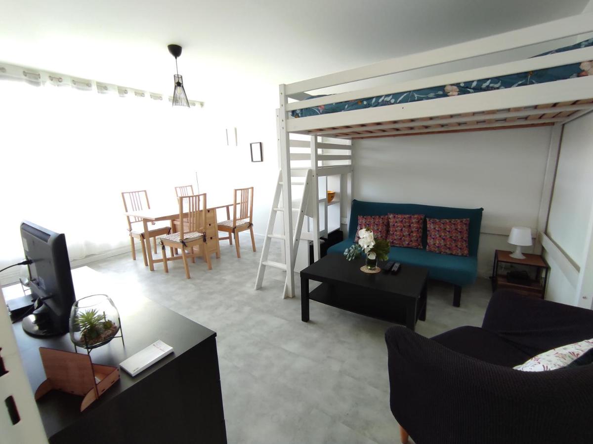 Studio tout confort très calme avec balcon - Housity