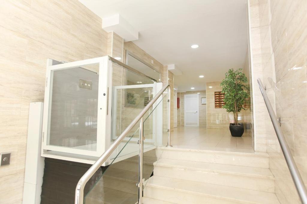 Apartament Reyna House - Housity