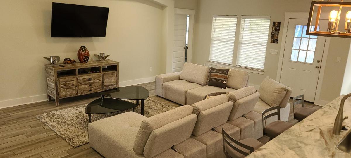The Beach Getaway - Housity