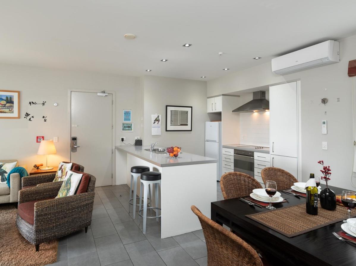 Suitetrails - Oceanside - Paihia Waterfront Apartment