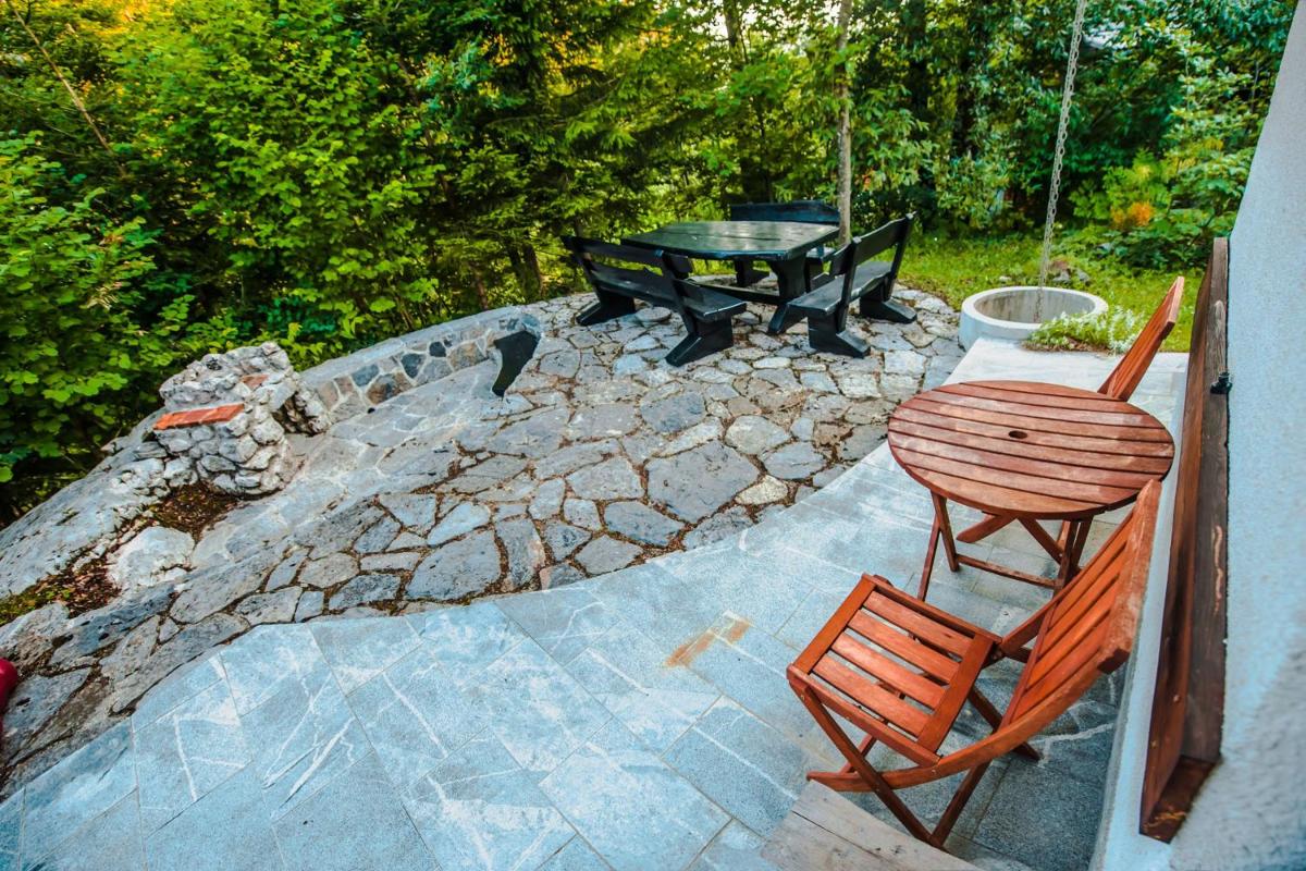 Grandpa's Mountain House - Happy Rentals - Housity