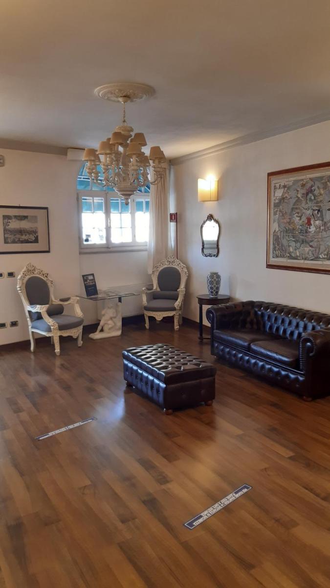 Albergo Moderno - Housity