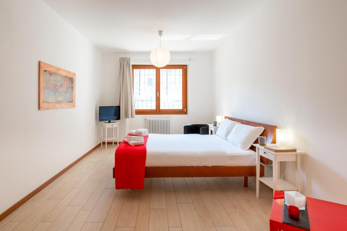 Suitetrails - Santa Rita Roomy Apartments