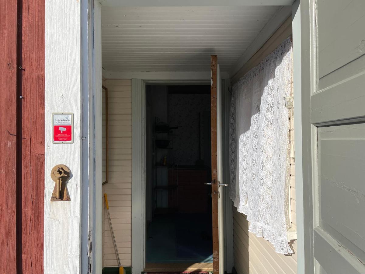 Mummon mökki - Housity