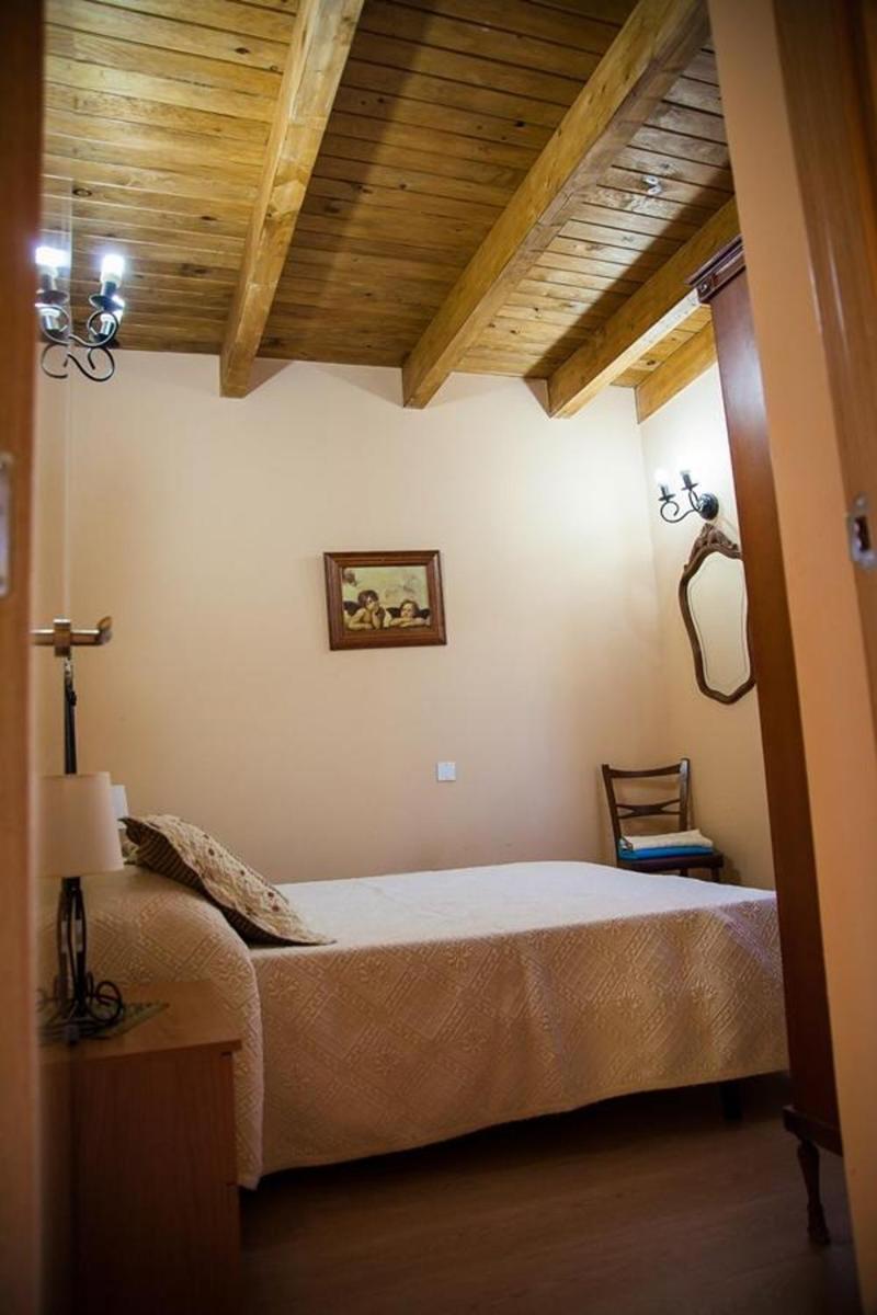 Suitetrails - 4 bedrooms house with wifi at Tedejo