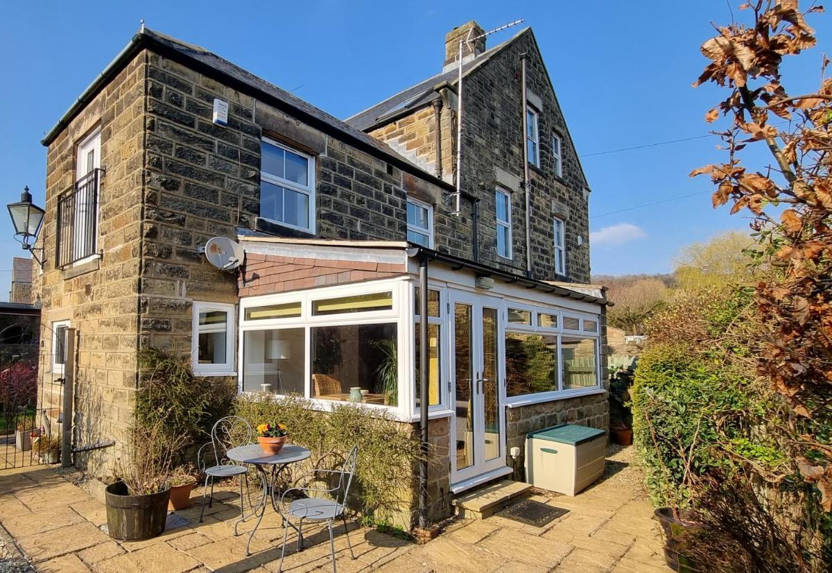 Garden Cottage - Ashover Village near Matlock - Housity
