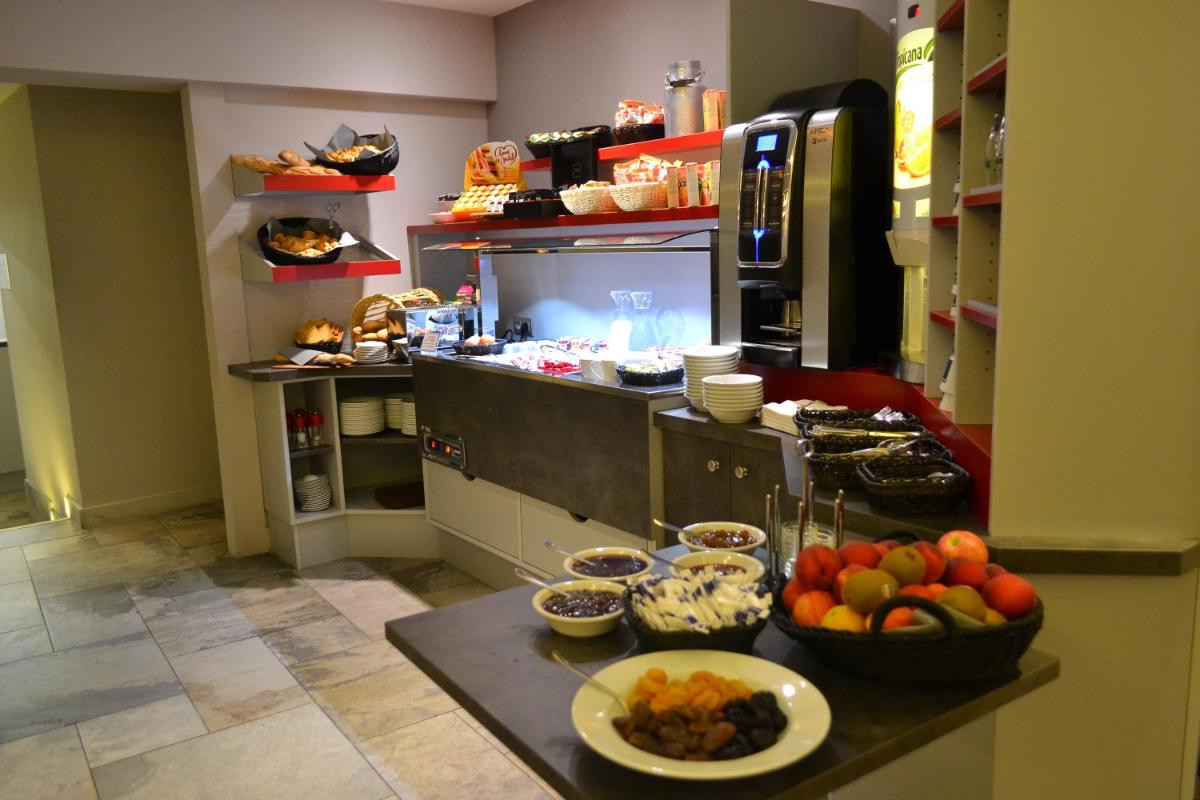 Nourriture dans l'hôtel ou à proximité