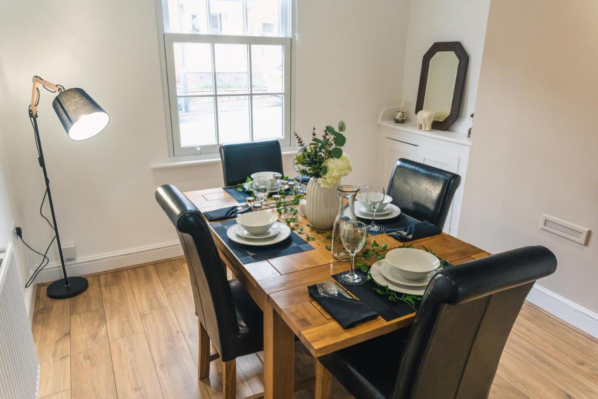 Villiers House - Comfy Stylish Home - Housity