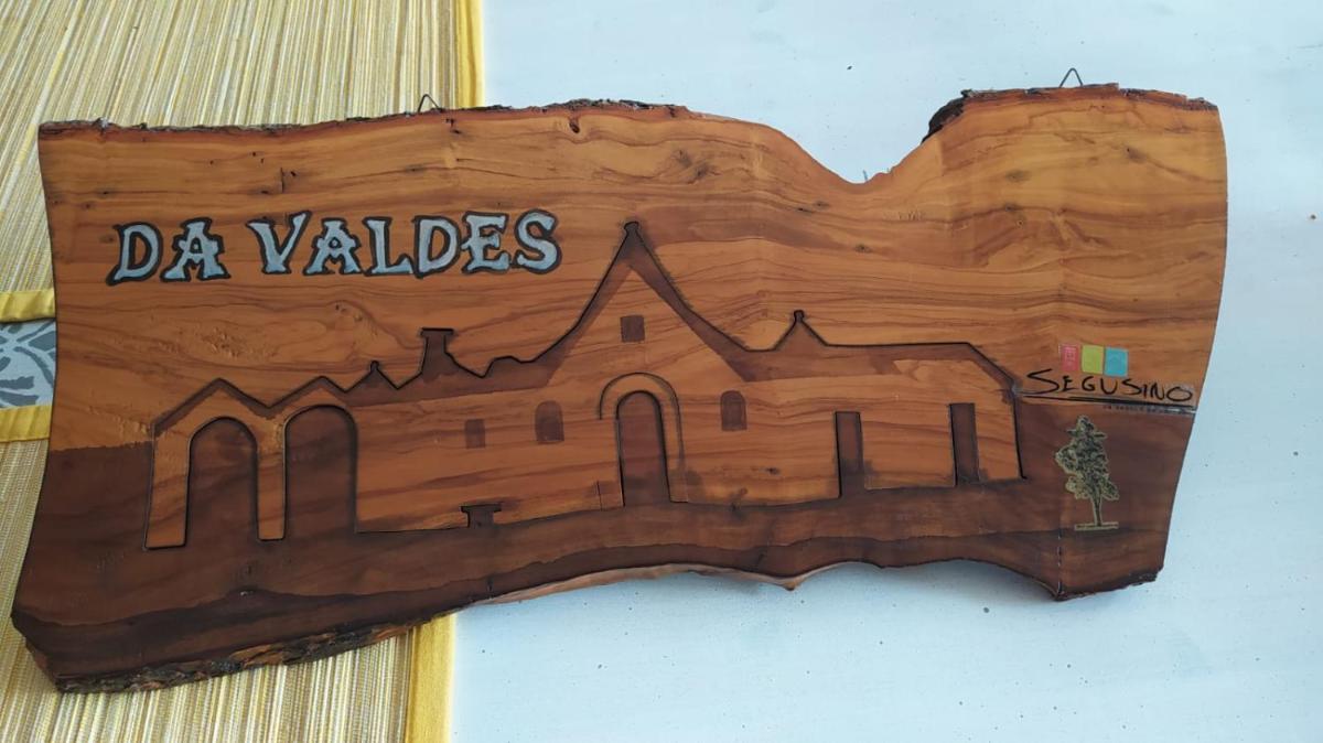 DA VALDES - Housity