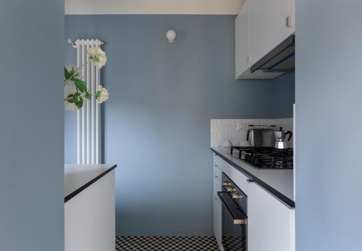 Luce Suit - your windows on the city Corso di Porta Vigentina Milano - Housity