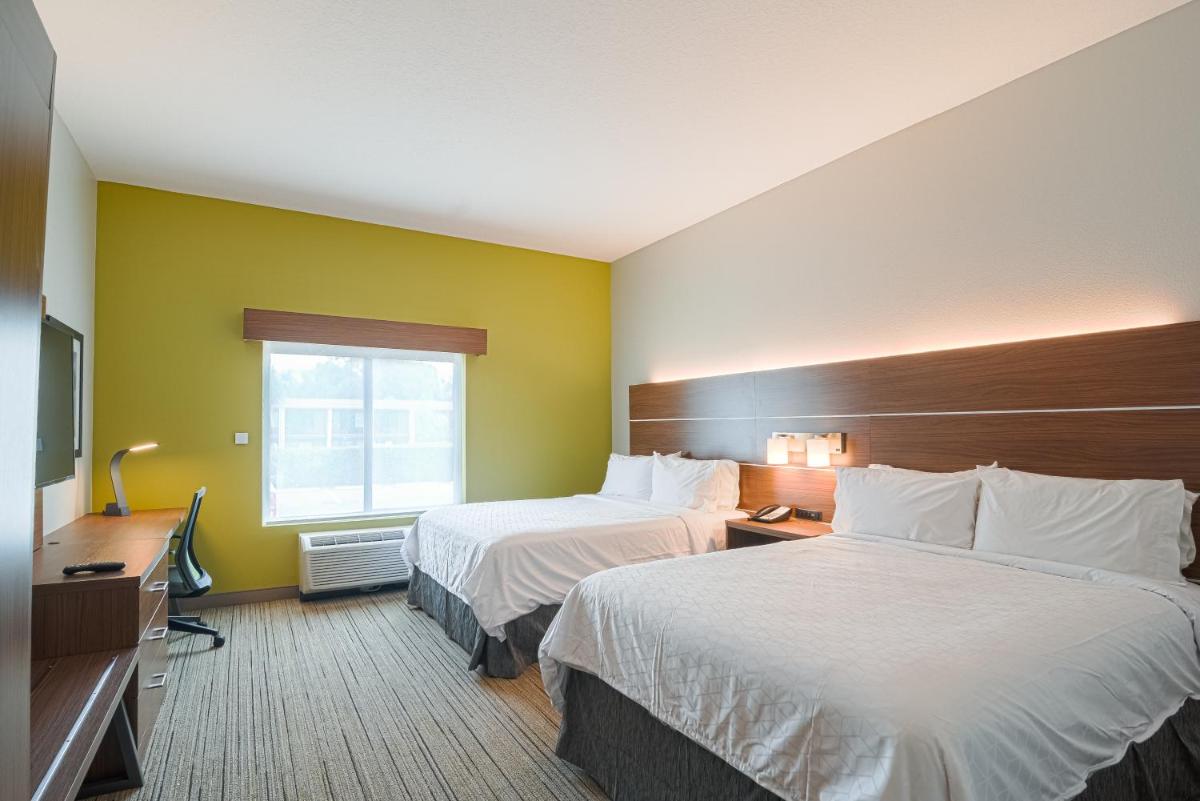 Holiday Inn Express Hotel & Suites Tampa-USF-Busch Gardens, an IHG Hotel - Housity