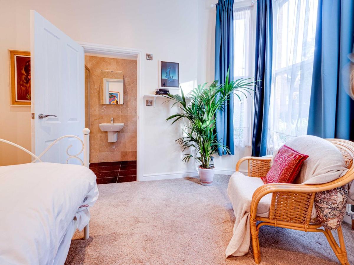 Arty & Cosy 1BR Apt South Manchester - Housity