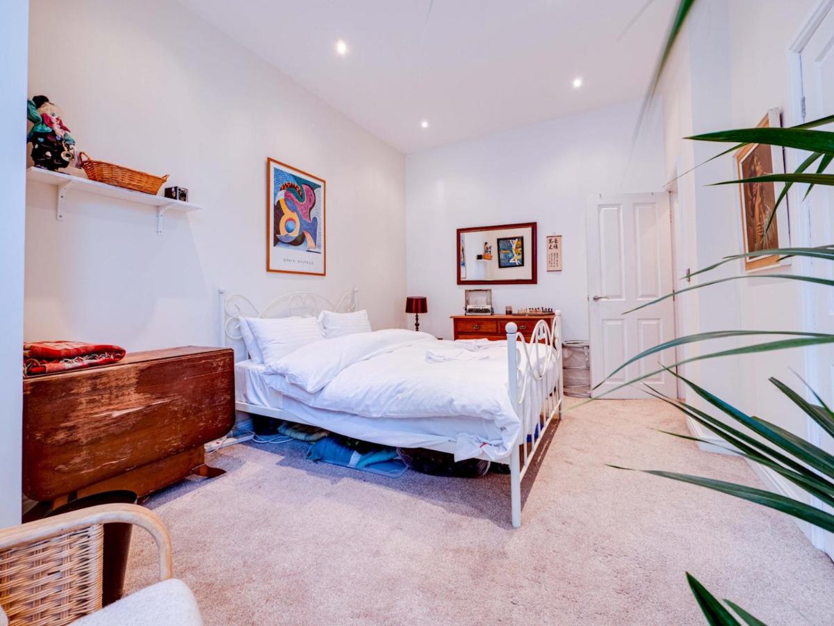 Arty & Cosy 1BR Apt South Manchester - Housity