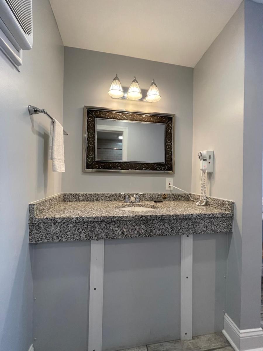 Rio Motel and Suites Wildwood Beach & Boardwalk - Housity