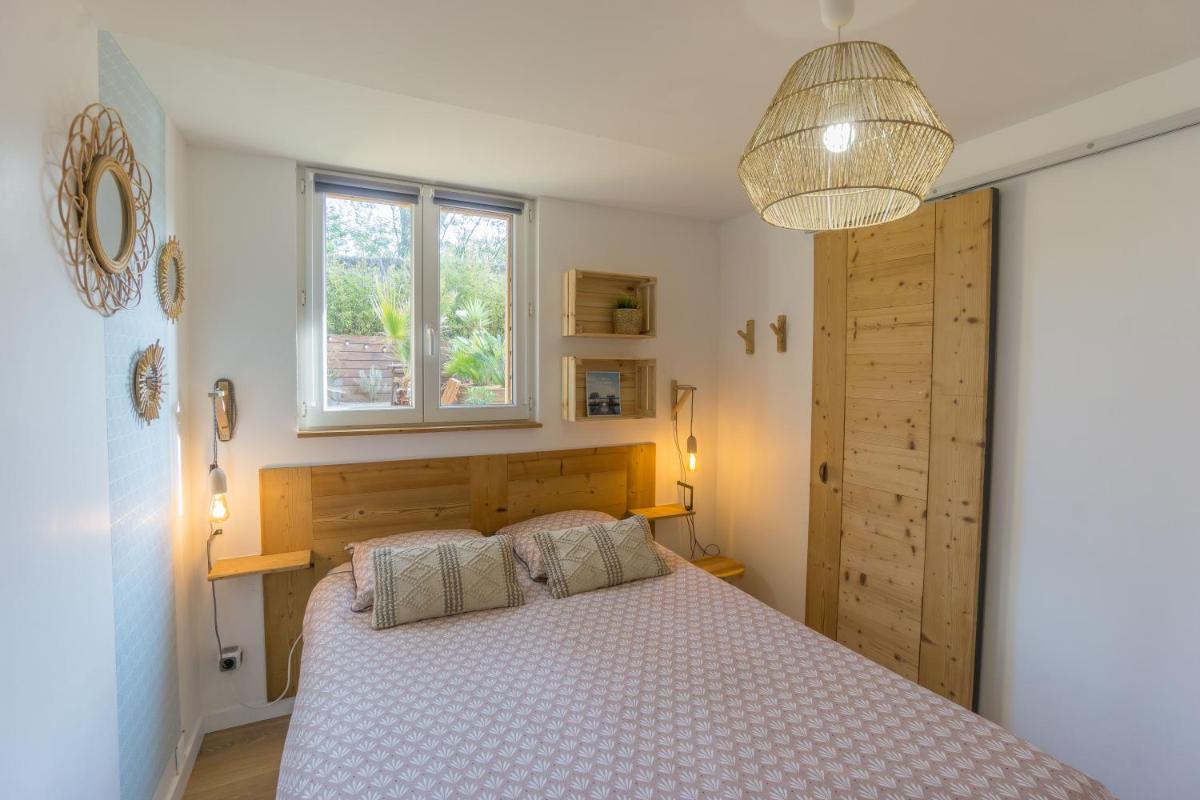 Wood'n Sea Surf Lodge - Auberge De Jeunesse - Housity