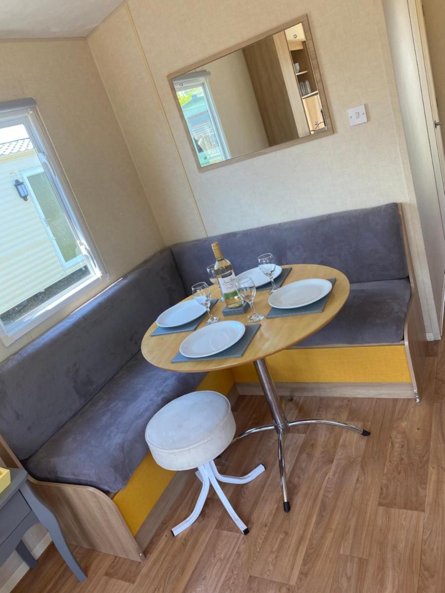 Grange 37 Regent Bay Holiday Park - Housity