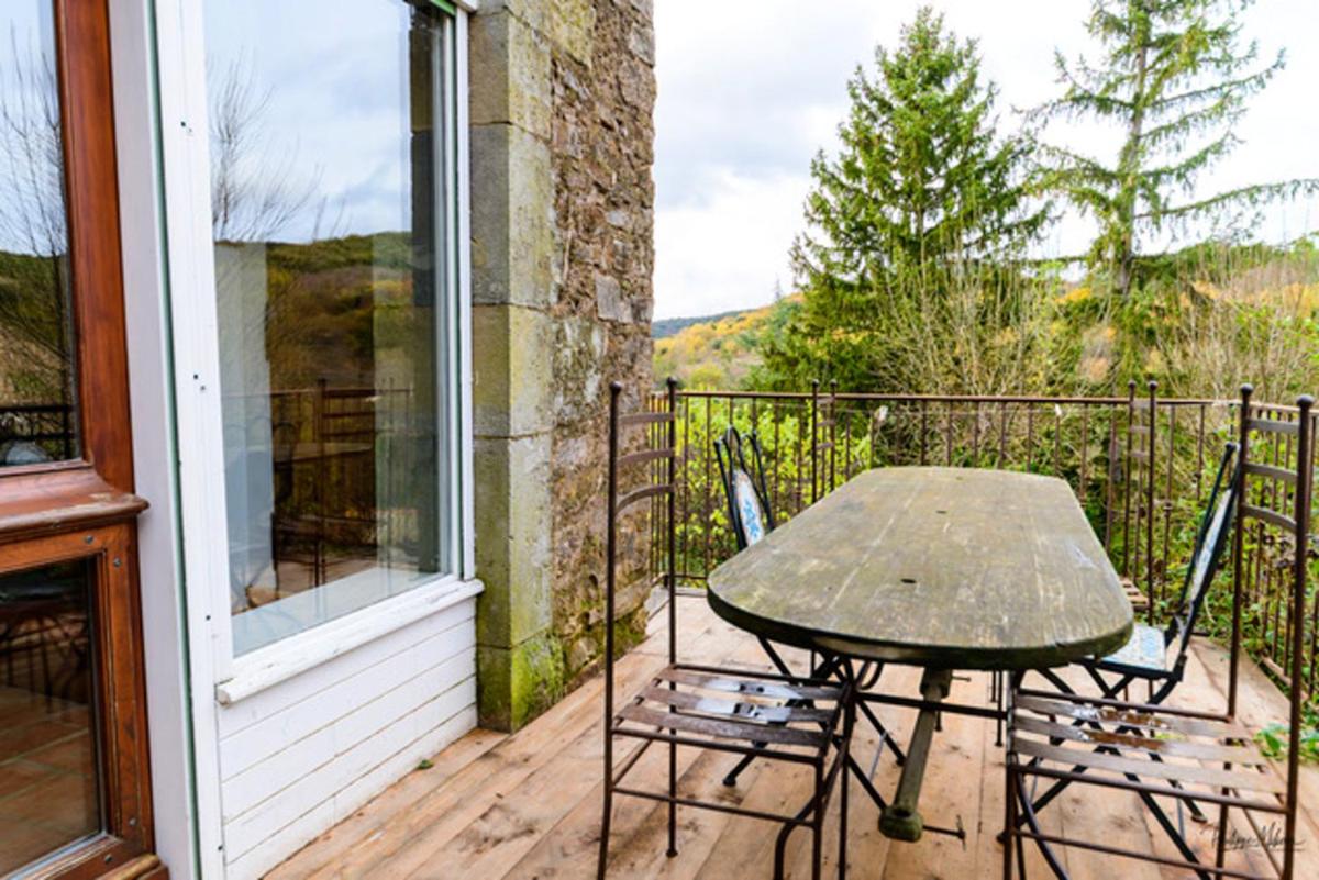 Maison charmante a Faugeres avec vue sur la montagne - Housity