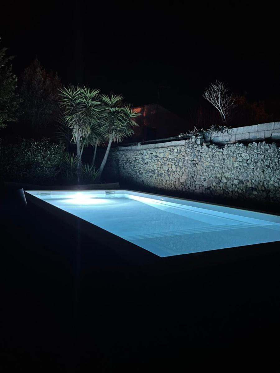 Velezia Studio - Housity