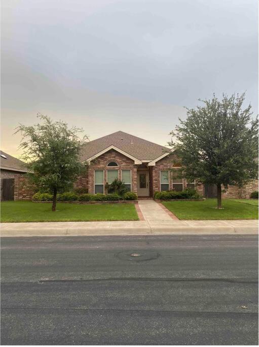 Entire 3 bedroom, 2 bath residential home. - Housity