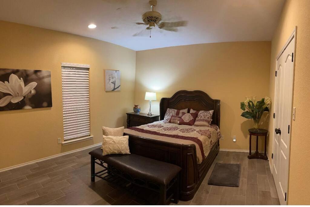 Entire 3 bedroom, 2 bath residential home. - Housity