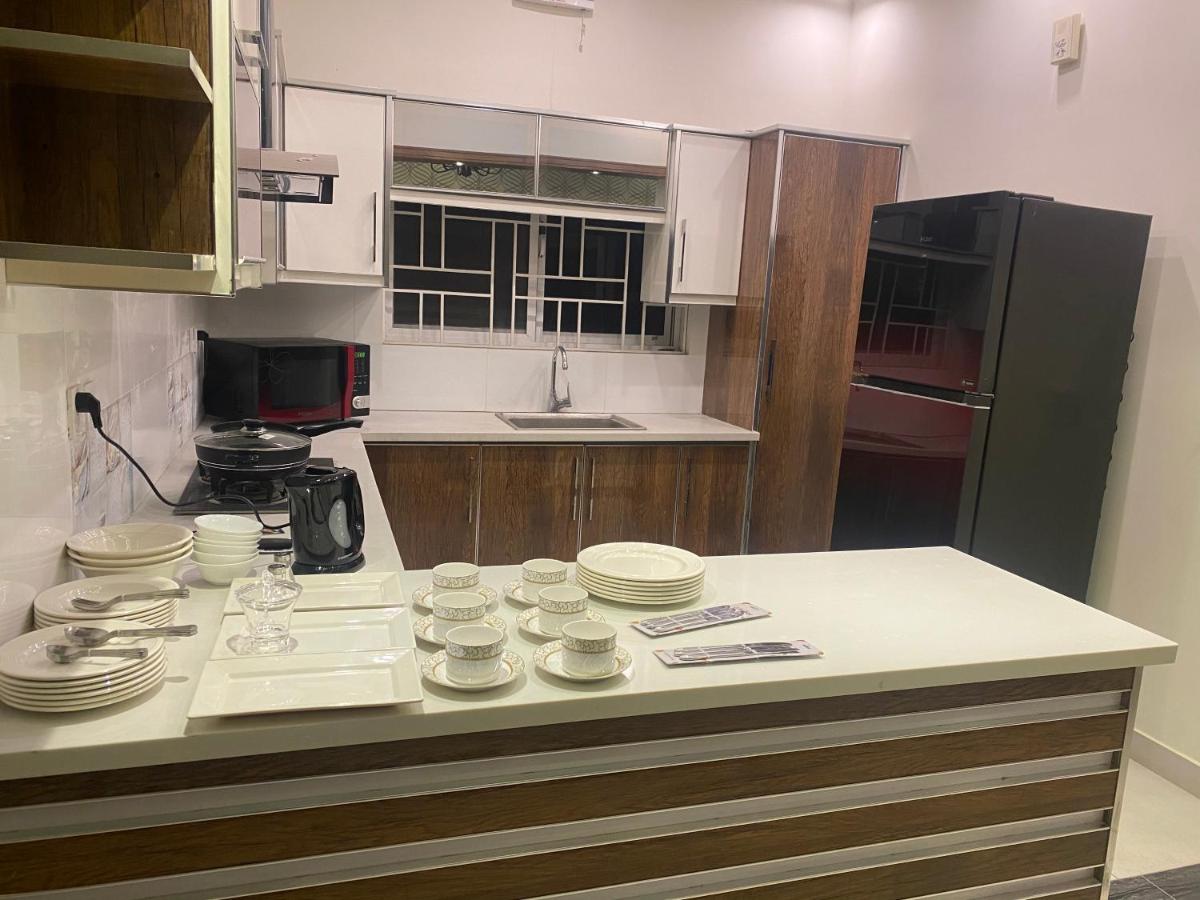 Luxury Guest House in Bahria Town - Housity