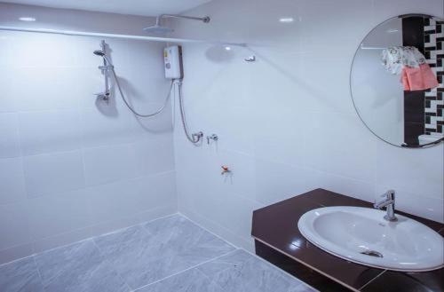 Vatchara Northgate Hotel - Housity
