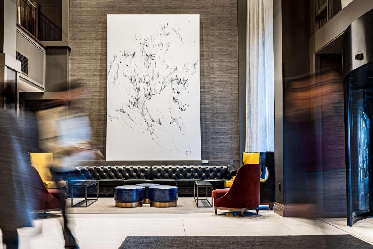 Galt House Hotel, A Trademark Collection Hotel - Housity